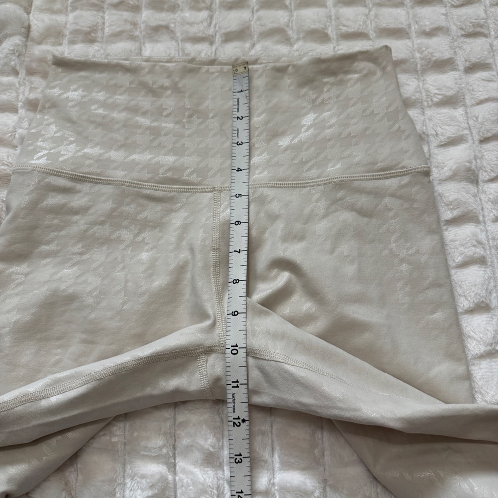 NEW Aerie Offline Medium Cream Houndstooth Ankle Leggings - Picture 7 of 11